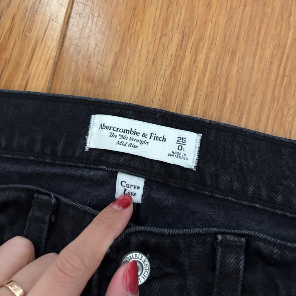 Abercrombie & Fitch Women's Black Straight Leg Jeans 90s mid rise - Picture 3 of 4